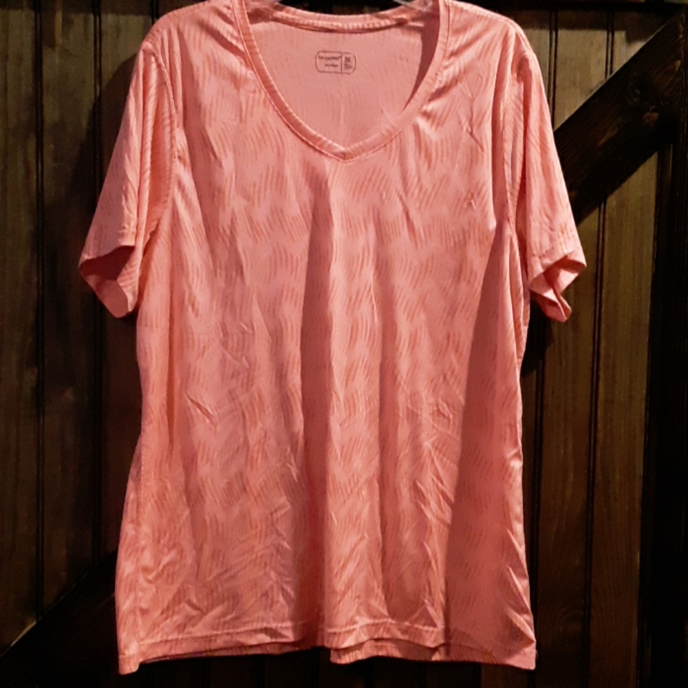 Short sleeved top